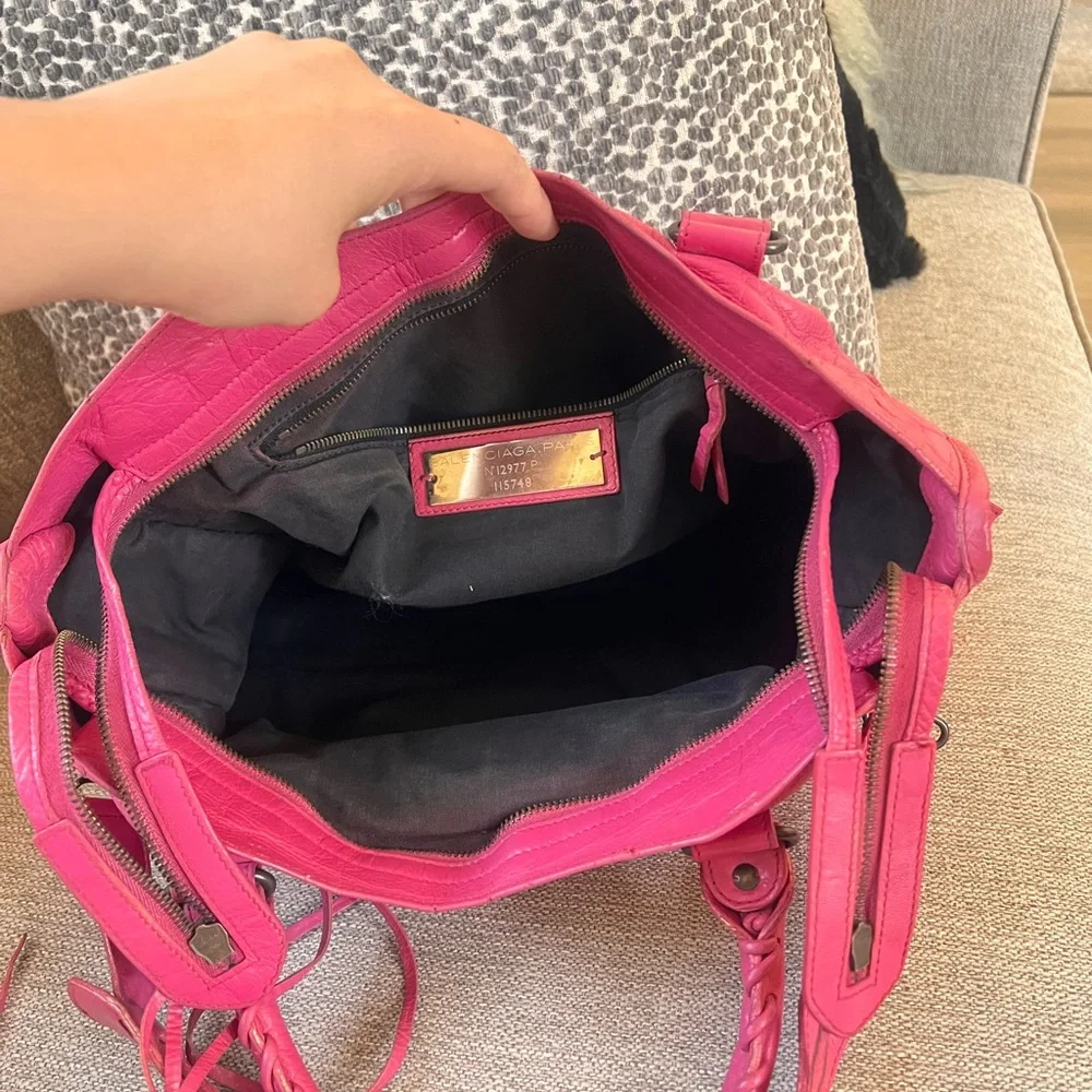 Balenciaga Agneau Classic Hardware City Sorbet Bag - Picture 6 of 11